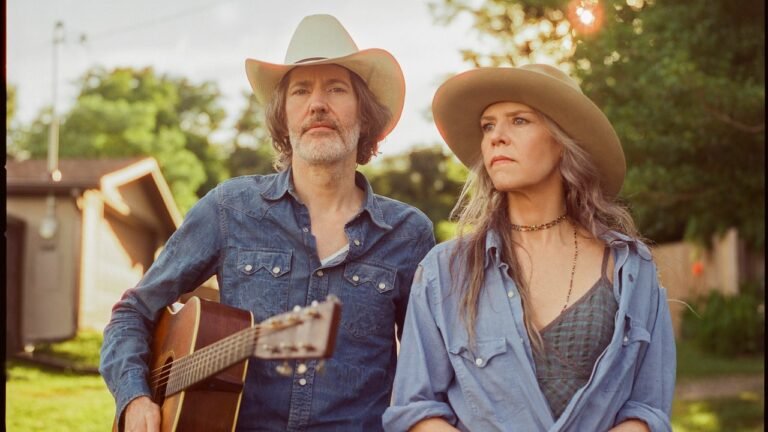 Gillian Welch and David Rawlings Announce Album and U.S. Tour, Share New Tune: Pay attention