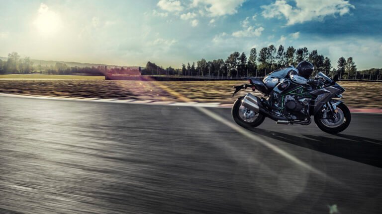 How Quick Is The Kawasaki Ninja H2R? A Look At Its High Pace And Acceleration Instances