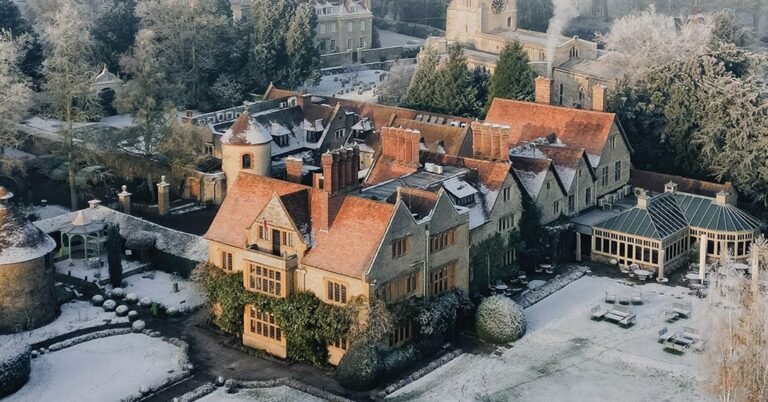 Have a good time the festive season at Le Manoir aux Quat’Saisons