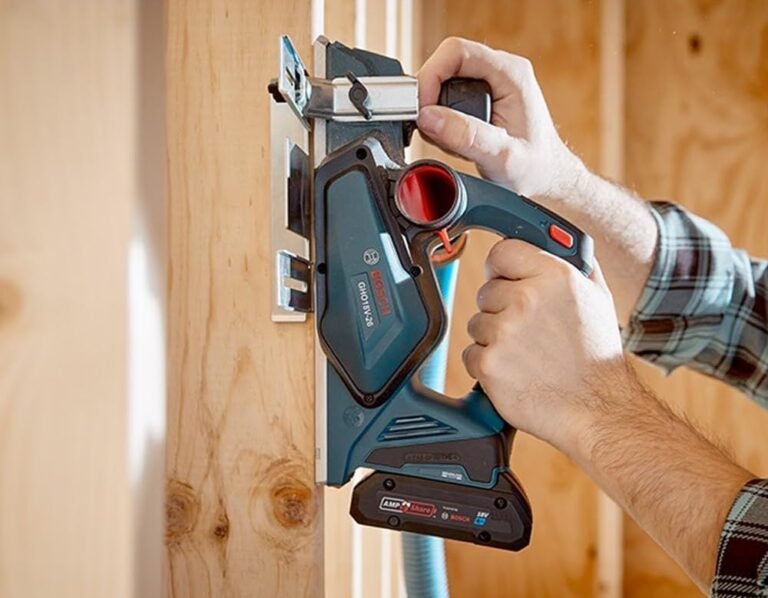 Bosch 18V Brushless Cordless Planer