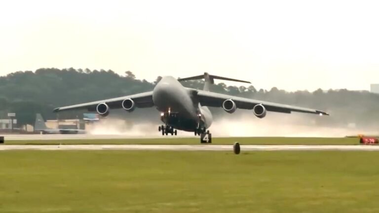 How Heavy Is The Lockheed C-5 Galaxy Navy Transport Aircraft And How A lot Can It Carry?